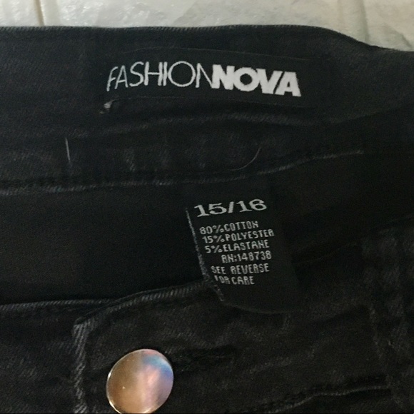 Fashion nova distressed jeans size 15/16 - Picture 3 of 10